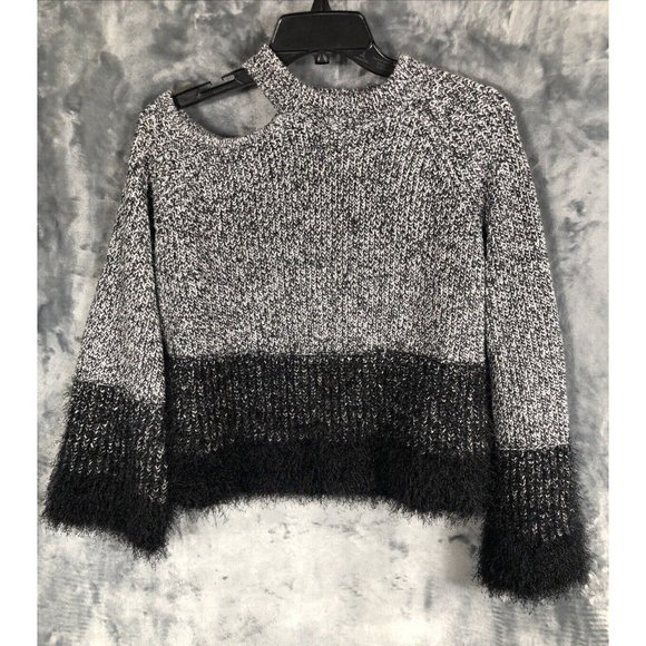 1. State Ladies Black and White Sweater Fuzzy Trim Sleeves and Waist Size Small - Picture 2 of 15